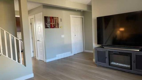44 Falwood Crescent Ne, Calgary, AB 