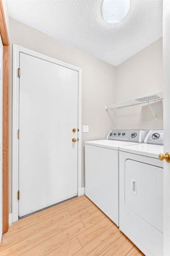 145 Martinvalley Crescent Ne, Calgary, AB 