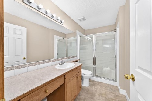 145 Martinvalley Crescent Ne, Calgary, AB 
