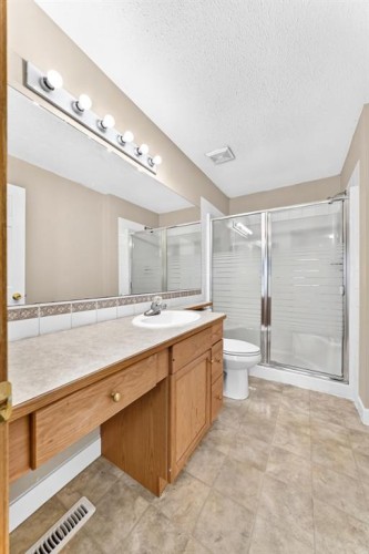 145 Martinvalley Crescent Ne, Calgary, AB 