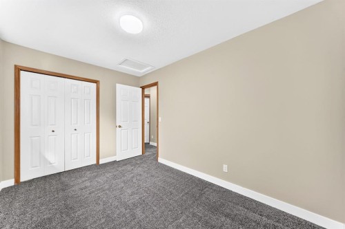 145 Martinvalley Crescent Ne, Calgary, AB 