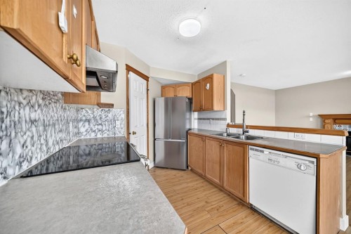 145 Martinvalley Crescent Ne, Calgary, AB 