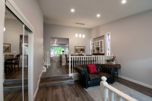460 Hawkhill Place Nw, Calgary, AB 