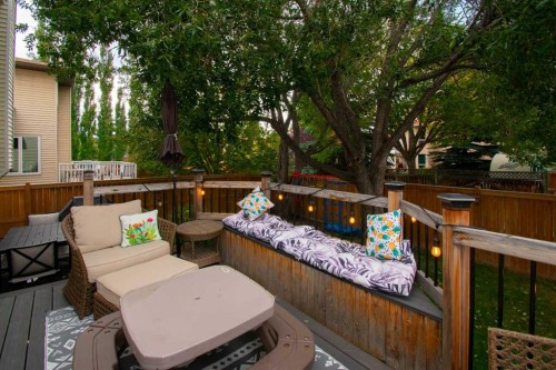 460 Hawkhill Place Nw, Calgary, AB 