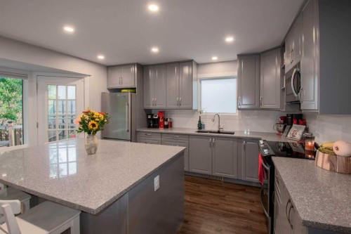 460 Hawkhill Place Nw, Calgary, AB 