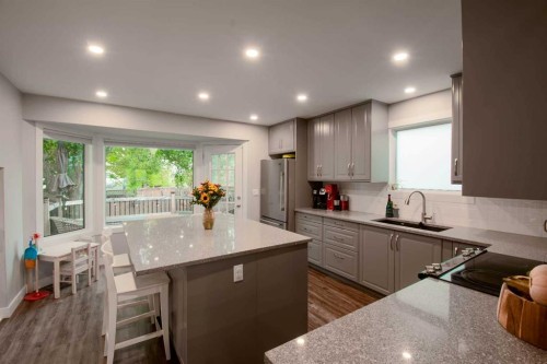 460 Hawkhill Place Nw, Calgary, AB 