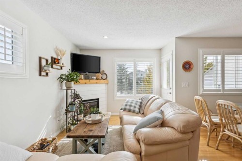 35 Royal Oak Gardens Nw, Calgary, AB 