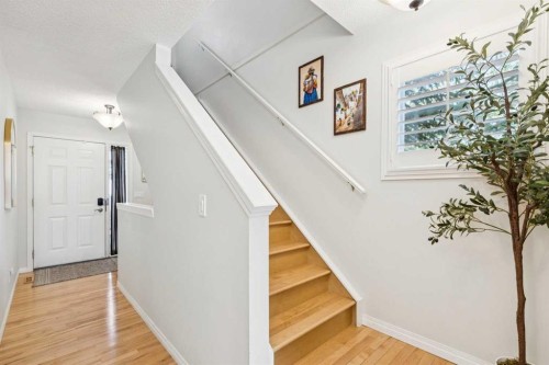 35 Royal Oak Gardens Nw, Calgary, AB 