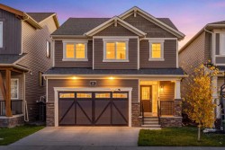 20 Carringham Heights NWCalgary, AB T3P 1V4