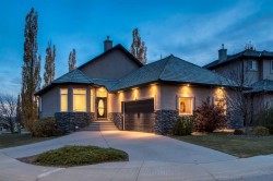 129 Royal Bay NW Calgary, AB T3G 5J6
