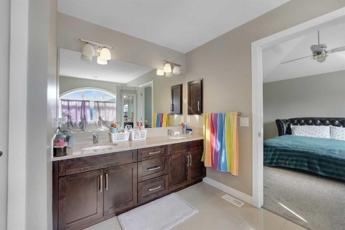 222 Bayside Loop Sw, Airdrie, AB 