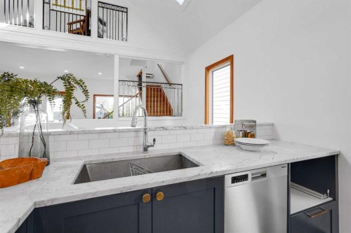 738 24 Avenue Se, Calgary, AB 