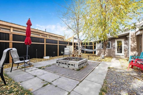 9 Walsh Bay, Acme, AB 