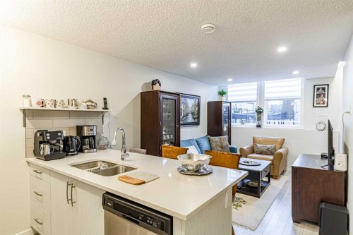 168 Cranbrook Square Se, Calgary, AB 