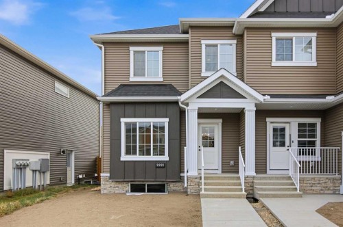 2221 Bayview Drive SW Airdrie, AB T4B 5N3