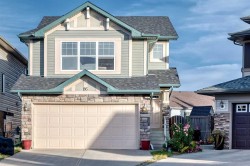 86 Panamount Plaza NW Calgary, AB T3K 0J8