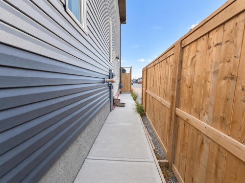 435 Savanna Boulevard Ne, Calgary, AB 