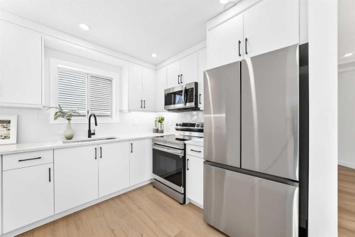 68 Erin Park Drive Se, Calgary, AB 