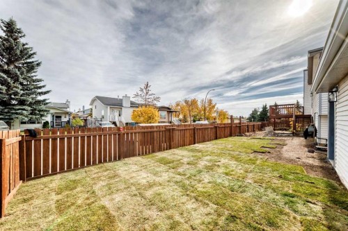 68 Erin Park Drive Se, Calgary, AB 