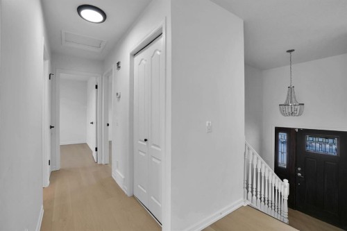 436 Huntley Way Ne, Calgary, AB 
