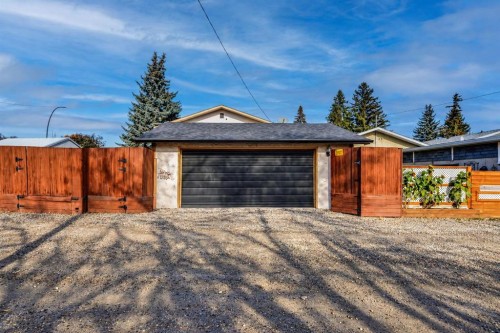 436 Huntley Way Ne, Calgary, AB 