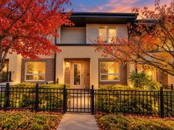 37 Aspen Hills Common SW Calgary, AB T3H 0R7
