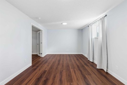 440 Lynnover Way Se, Calgary, AB 
