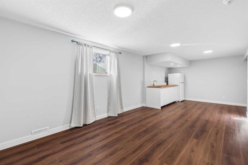 440 Lynnover Way Se, Calgary, AB 