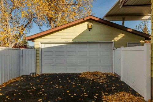 440 Lynnover Way Se, Calgary, AB 