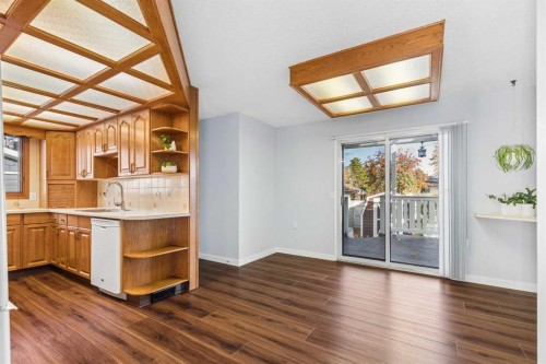 440 Lynnover Way Se, Calgary, AB 