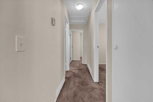 32 Whitman Crescent Ne, Calgary, AB 