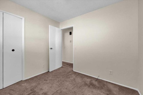 32 Whitman Crescent Ne, Calgary, AB 