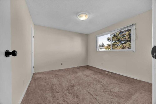 32 Whitman Crescent Ne, Calgary, AB 