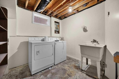 32 Whitman Crescent Ne, Calgary, AB 