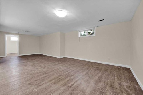 32 Whitman Crescent Ne, Calgary, AB 