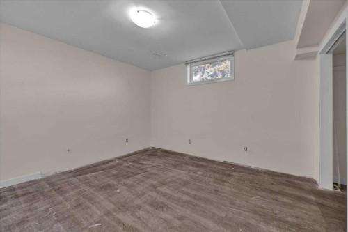32 Whitman Crescent Ne, Calgary, AB 