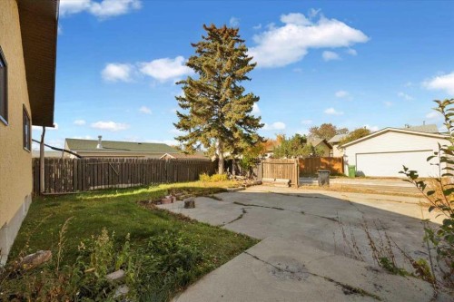 32 Whitman Crescent Ne, Calgary, AB 