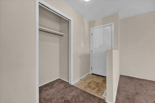32 Whitman Crescent Ne, Calgary, AB 