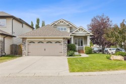 48 Rockywood Circle NW Calgary, AB T3G 5W2