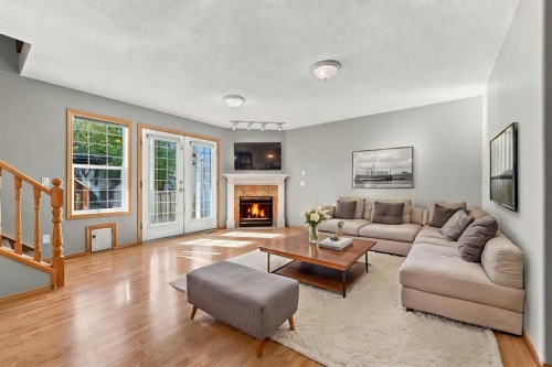 184 Hidden Circle Nw, Calgary, AB 