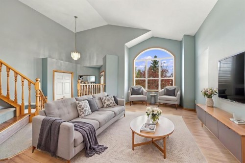 184 Hidden Circle Nw, Calgary, AB 