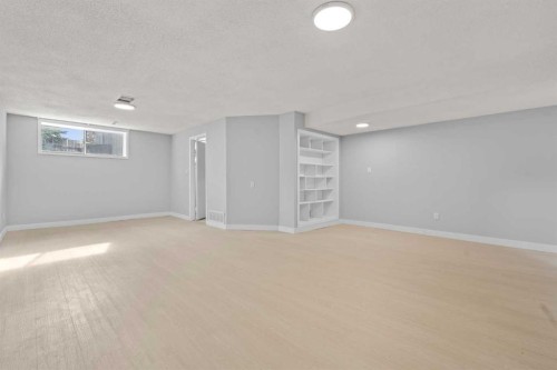 16 Whiteram Place Ne, Calgary, AB 