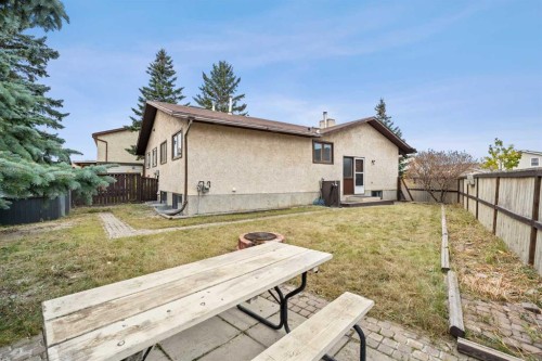 16 Whiteram Place Ne, Calgary, AB 
