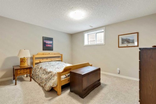 237 Chapala Drive Se, Calgary, AB 