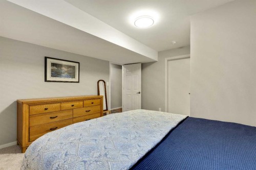 237 Chapala Drive Se, Calgary, AB 