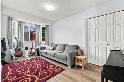 16 Mckenna Place Se, Calgary, AB 