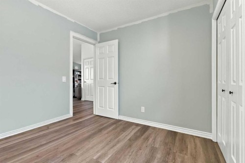 16 Mckenna Place Se, Calgary, AB 
