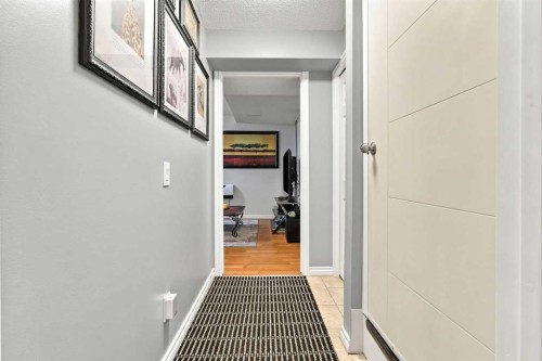 16 Mckenna Place Se, Calgary, AB 