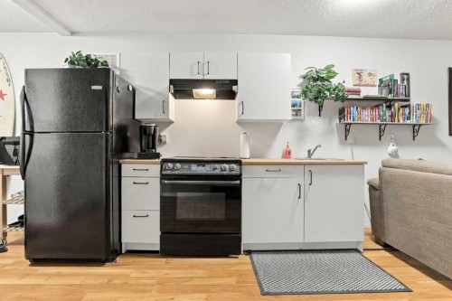 16 Mckenna Place Se, Calgary, AB 