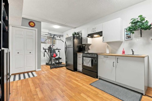 16 Mckenna Place Se, Calgary, AB 